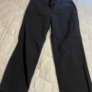 Women's cropped J Crew pant. Black.